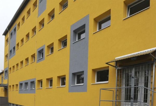 Nové zateplení budovy ušetří neratovické střední škole 280 tisíc korun ročně